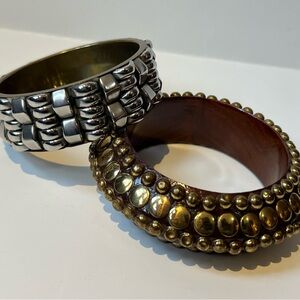 Mixed Metals and Wood Bangle Set